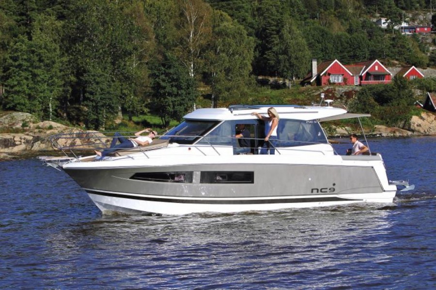 Jeanneau NC 9