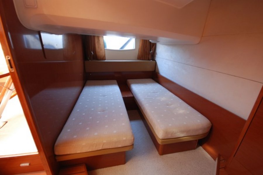 JEANNEAU PRESTIGE 38 S - 7