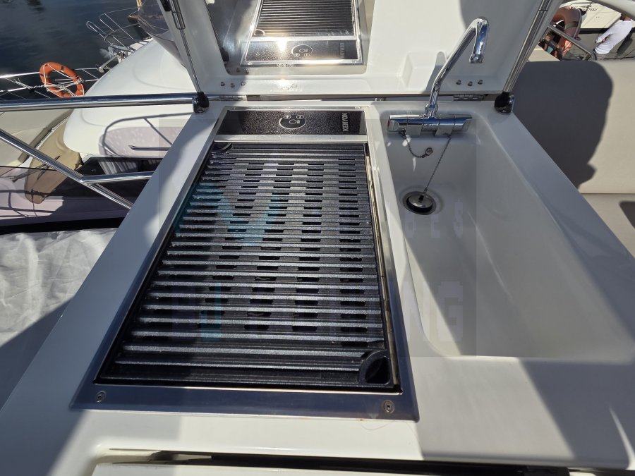 JEANNEAU PRESTIGE 420 FLY - 8