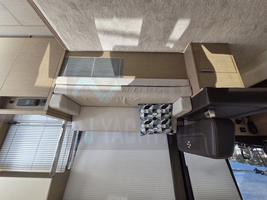 JEANNEAU PRESTIGE 420 FLY - 14