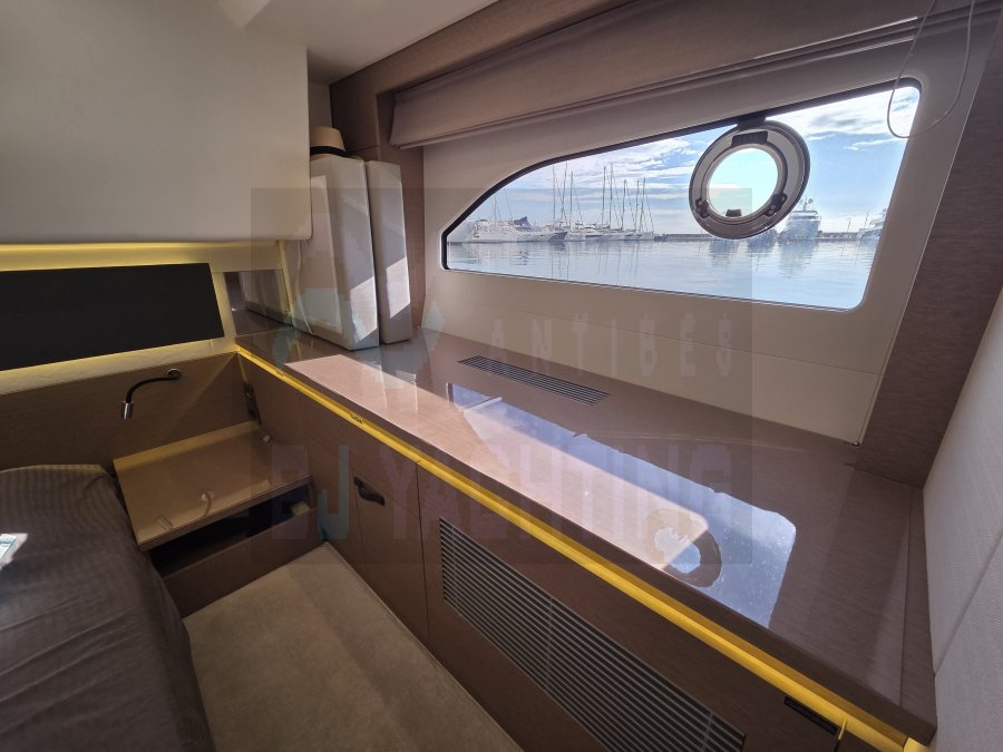 JEANNEAU PRESTIGE 420 FLY - 22