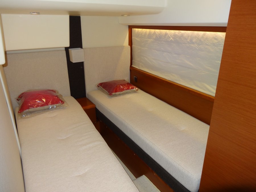 JEANNEAU PRESTIGE 500 FLY - 9