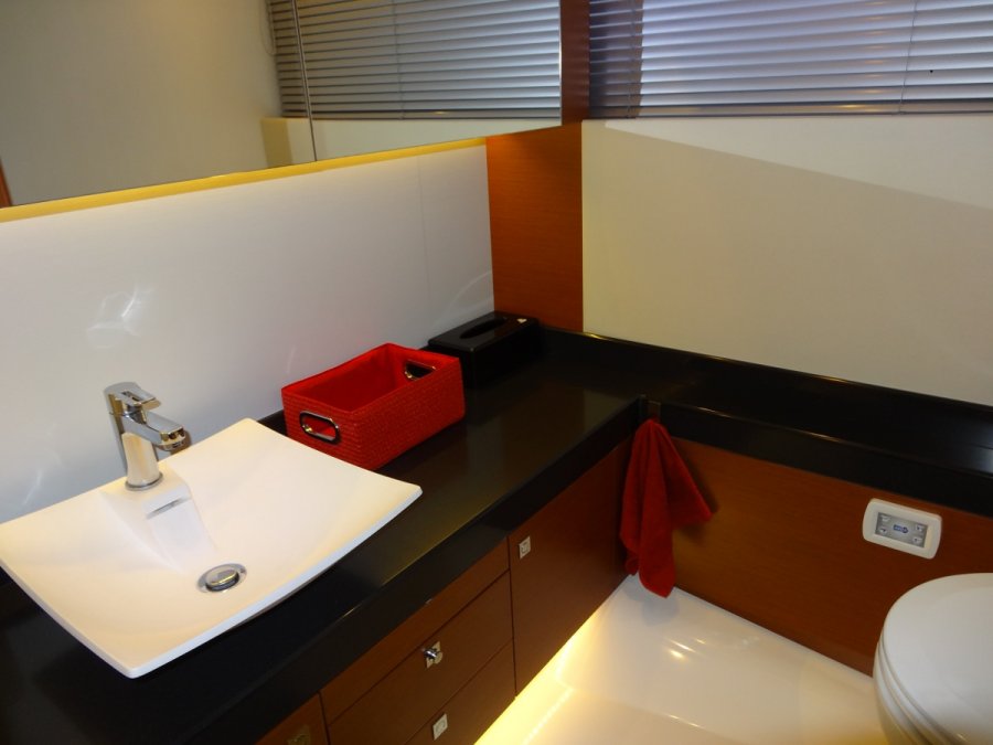 JEANNEAU PRESTIGE 500 FLY - 14
