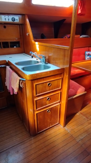 JEANNEAU SUN FIZZ 40 - 7