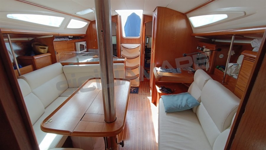 JEANNEAU SUN ODYSSEY 35 - 24