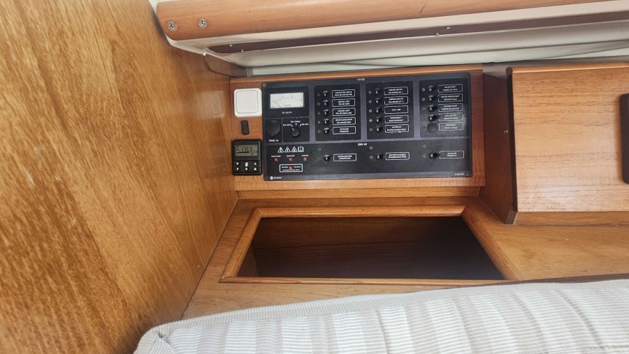 JEANNEAU SUN ODYSSEY 40 DS - 13