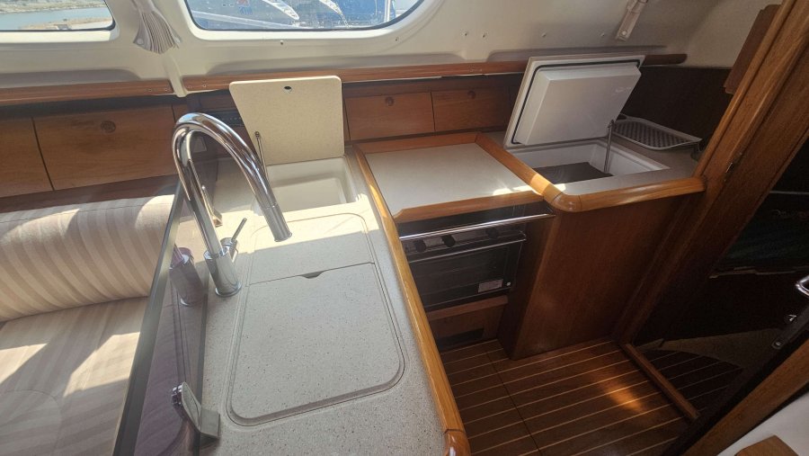 JEANNEAU SUN ODYSSEY 40 DS - 17