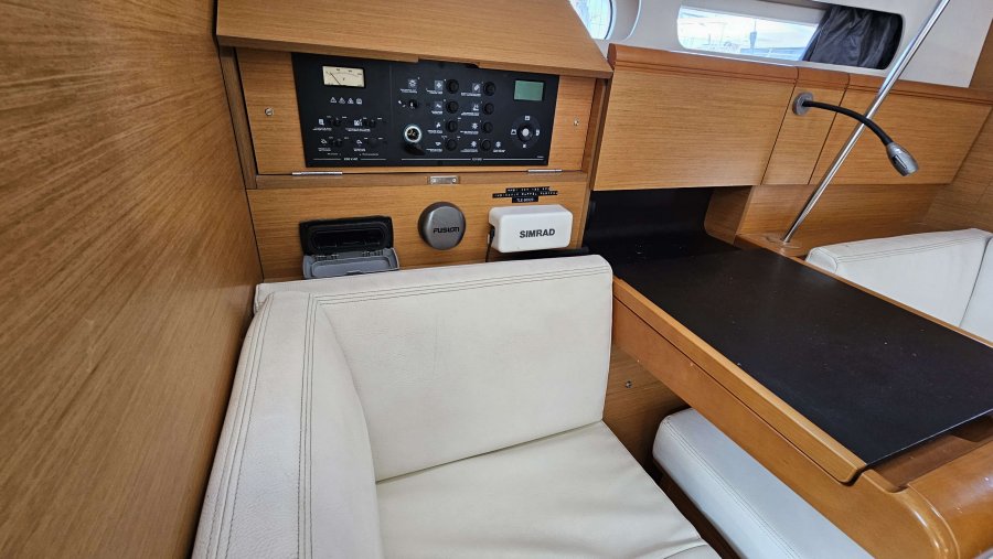 JEANNEAU SUN ODYSSEY 409 - 9