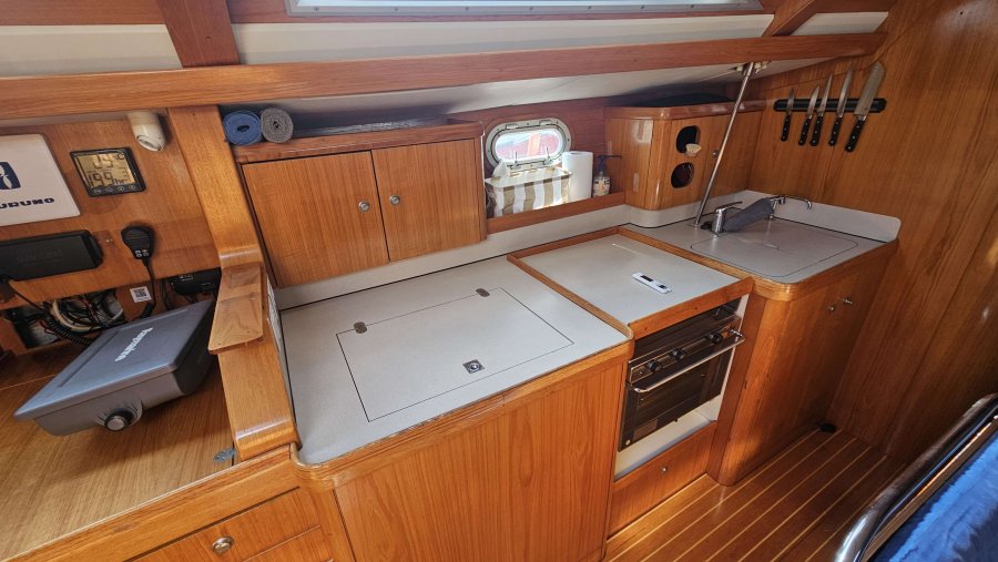 JEANNEAU SUN ODYSSEY 42.1 - 3