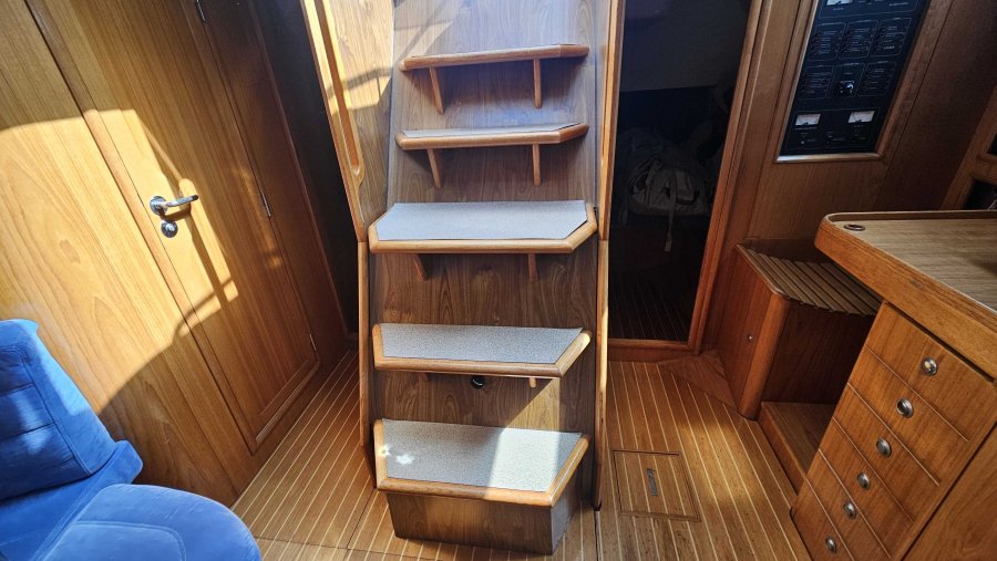 JEANNEAU SUN ODYSSEY 42.1 - 13