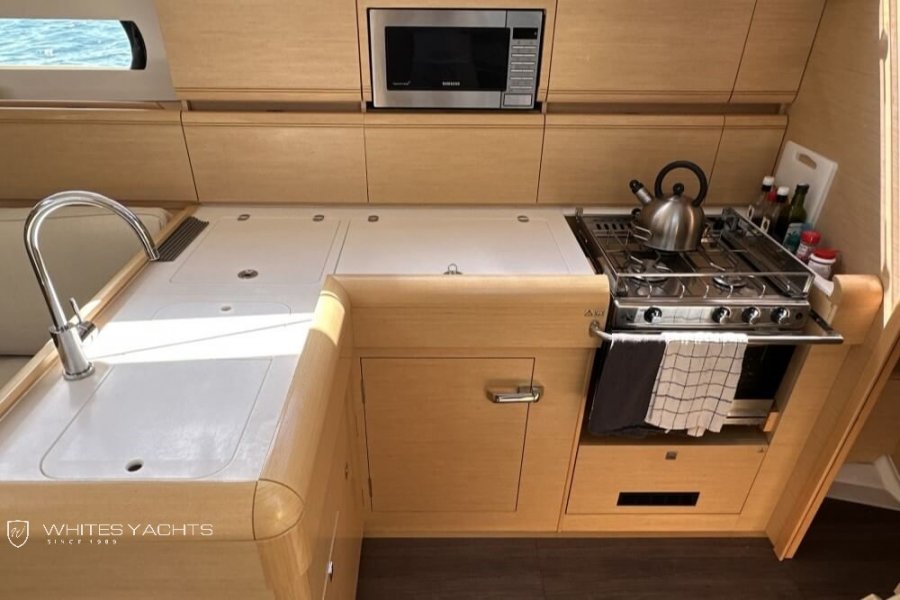 JEANNEAU SUN ODYSSEY 479 - 18