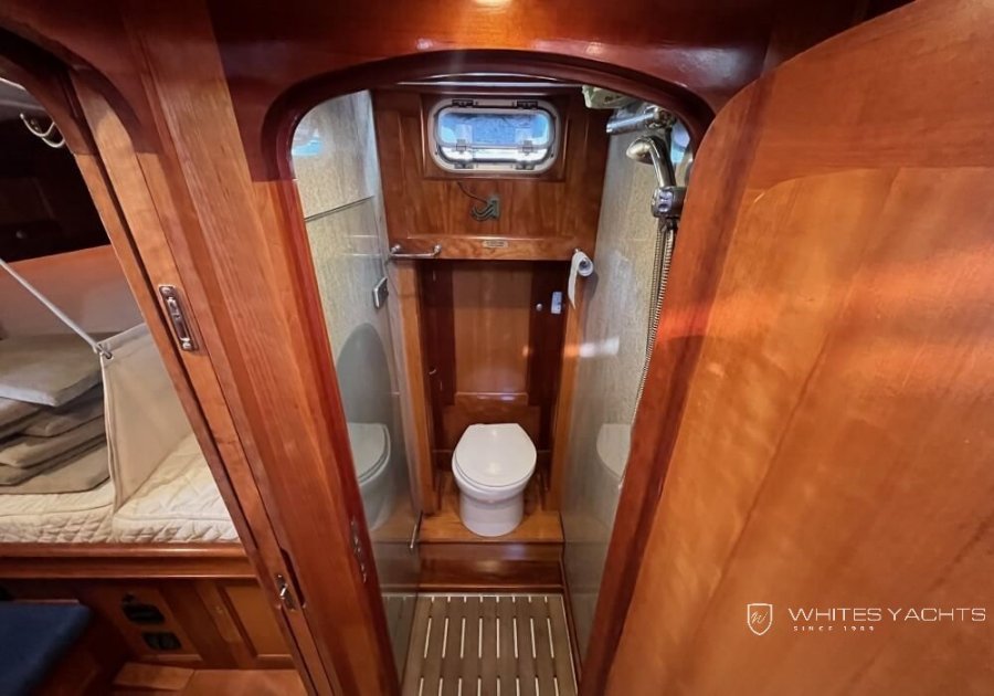 KESTELOO PILOTHOUSE SCHOONER - 33