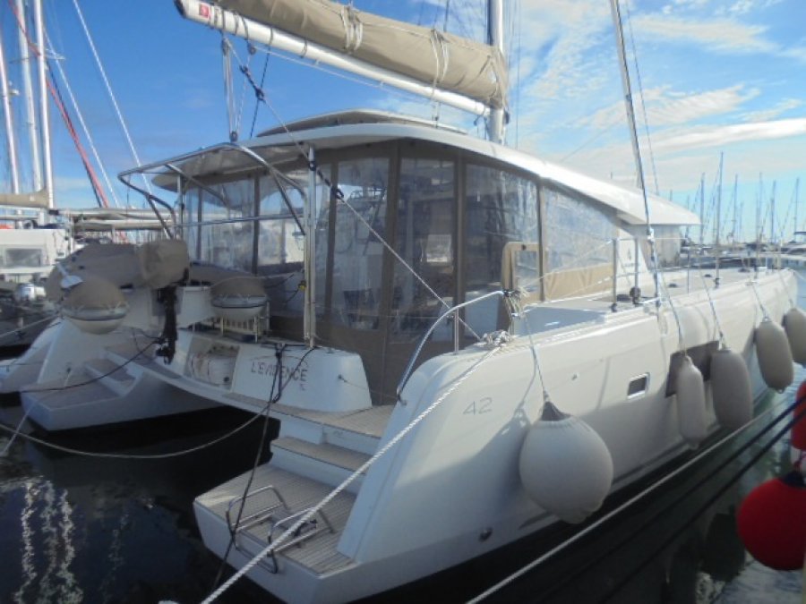 LAGOON 42 - 8