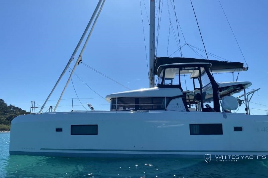 LAGOON 42 - 3
