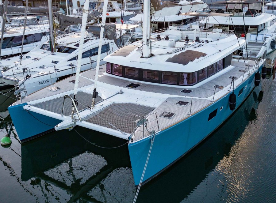 LAGOON 620 - 12