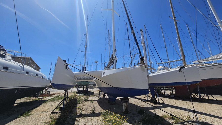 LEROUGE YACHTS DESIGN PULSAR 33 - 6