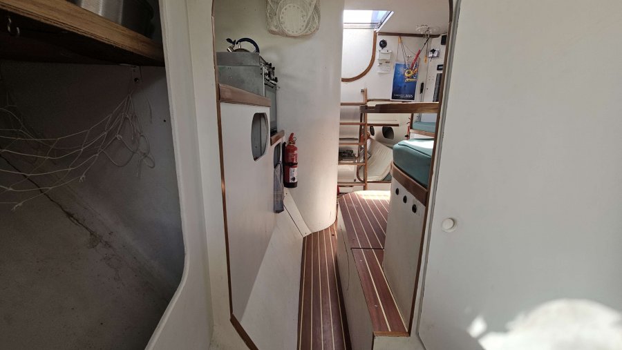 LEROUGE YACHTS DESIGN PULSAR 33 - 9