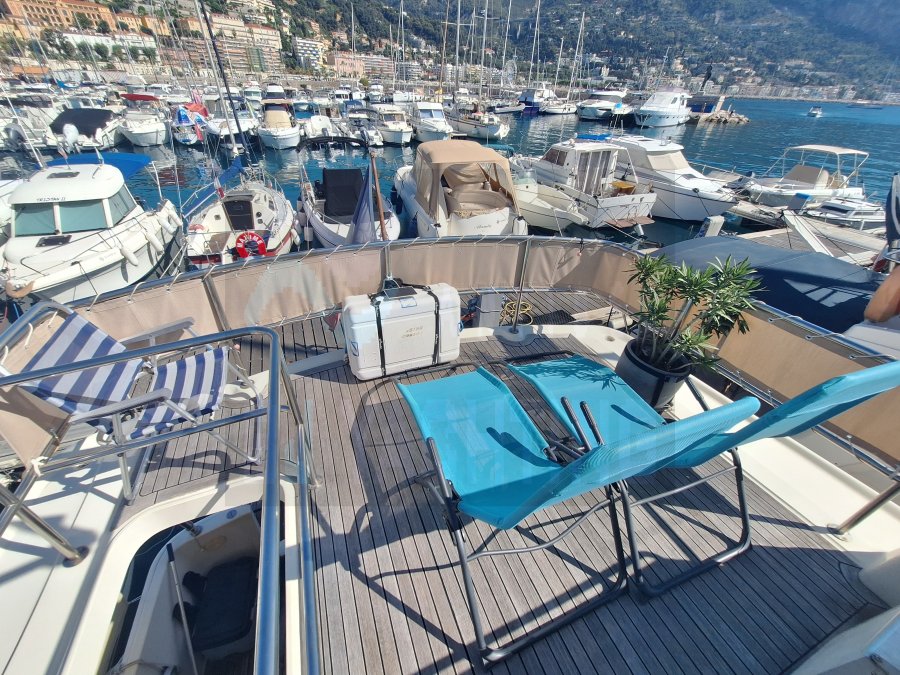 MAINSHIP 400 TRAWLER - 15