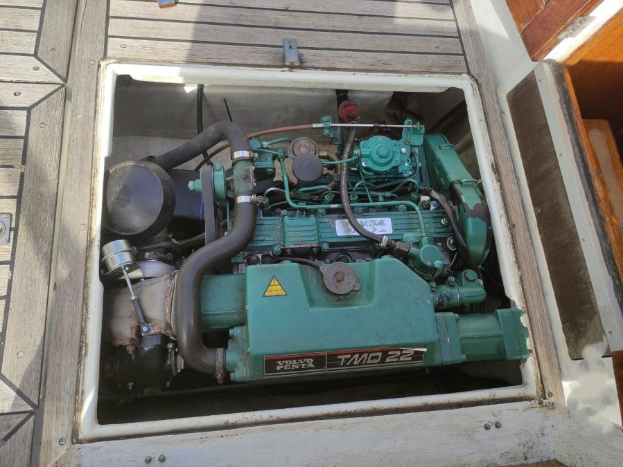 MAJONI 36 - 15