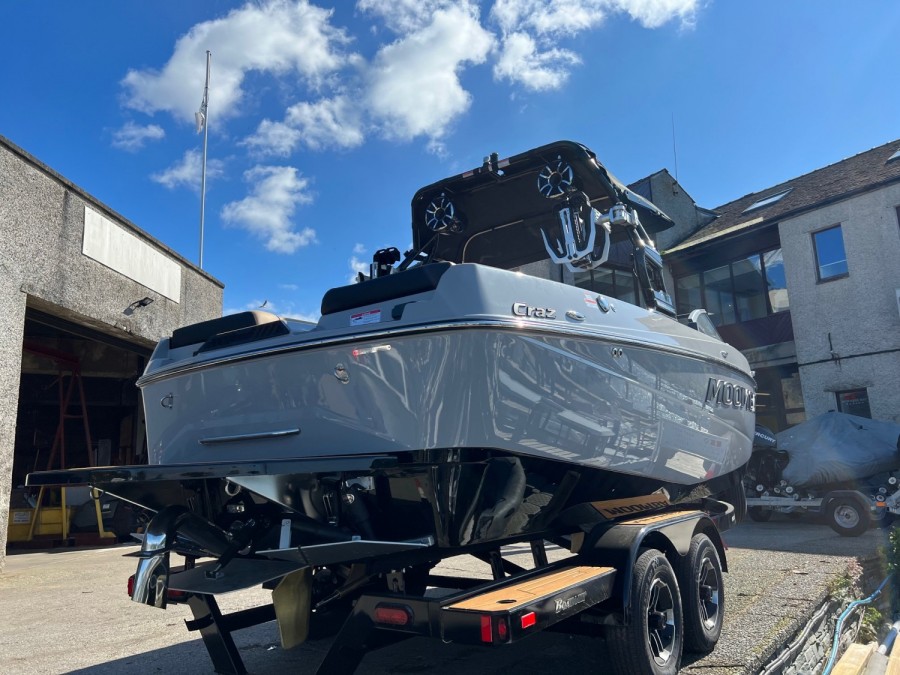 MOOMBA CRAZ - 6