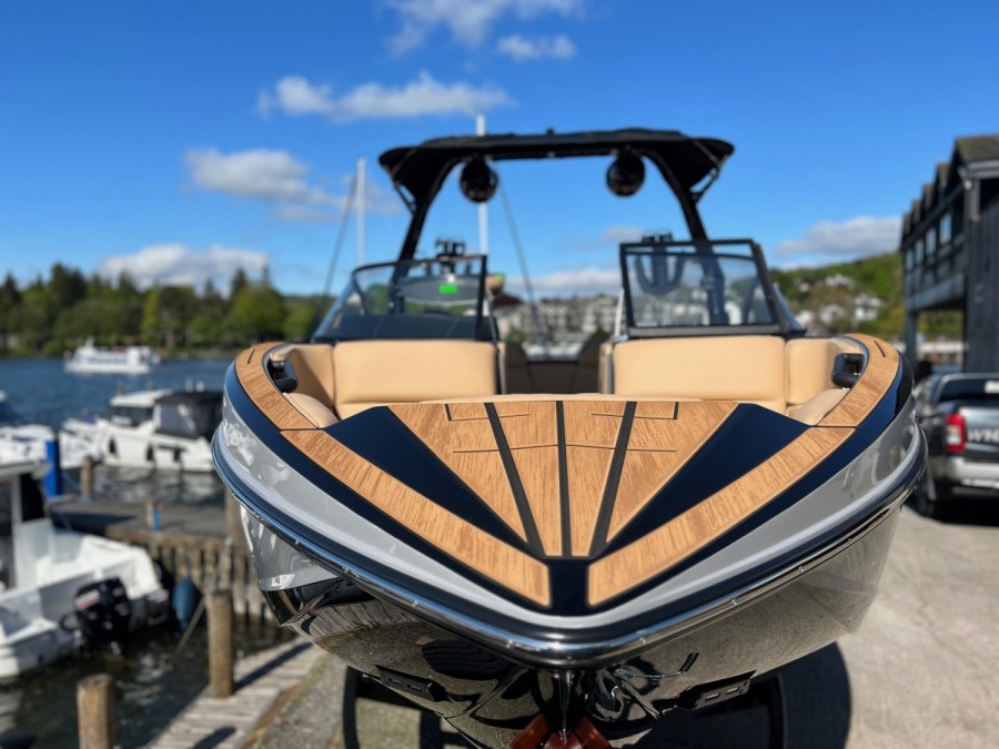 MOOMBA CRAZ - 9