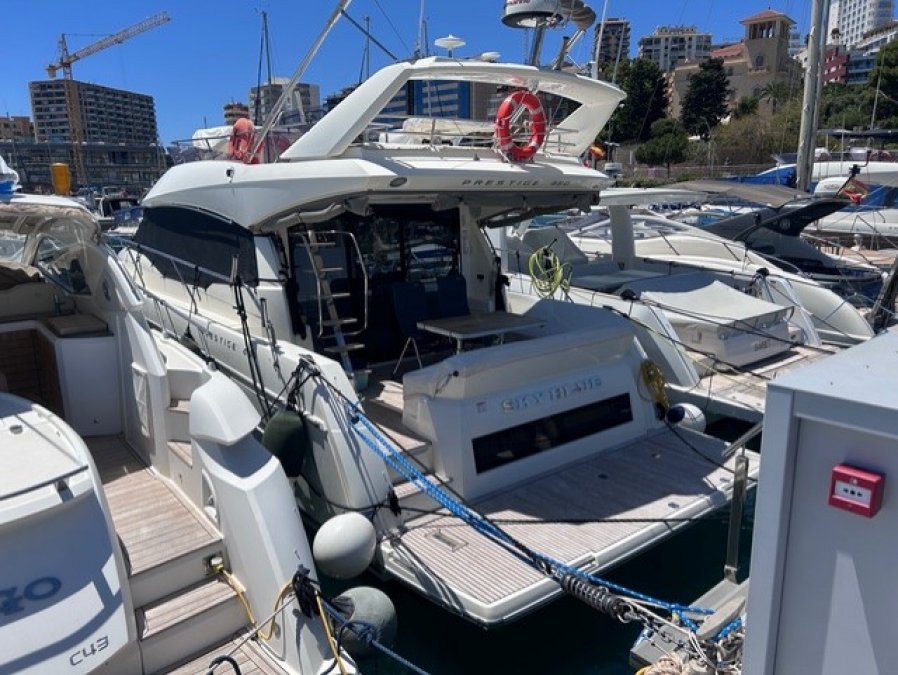 PRESTIGE YACHTS 460 FLY - 2