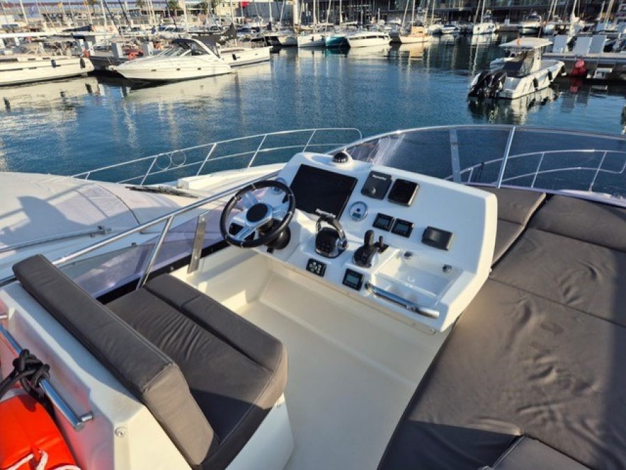 PRESTIGE YACHTS 460 FLY - 6