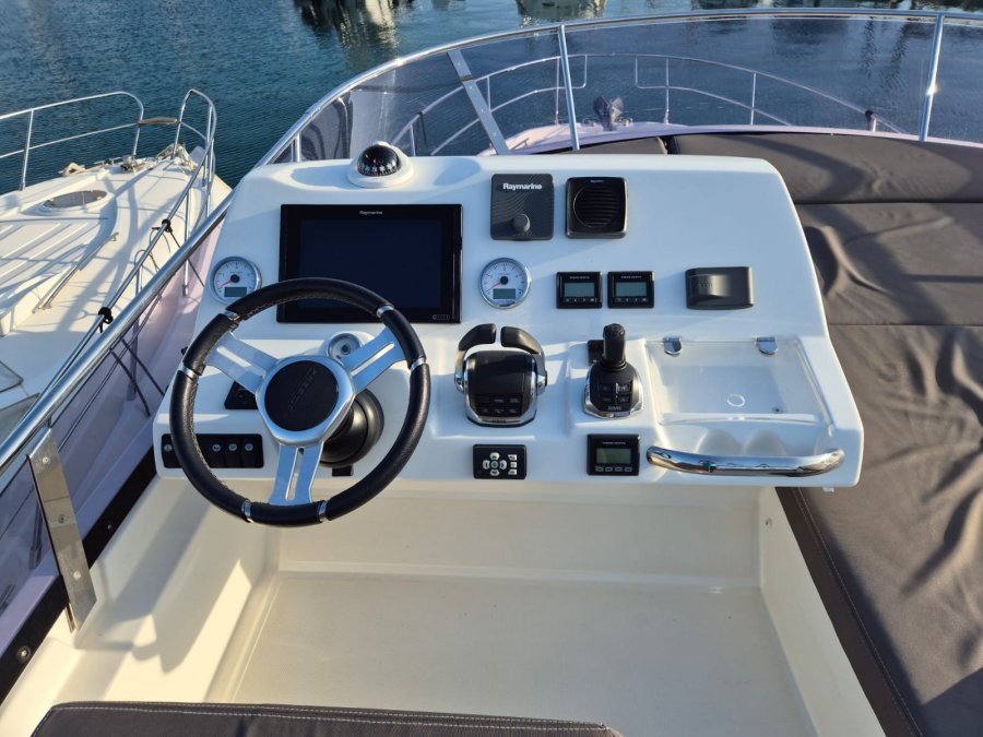 PRESTIGE YACHTS 460 FLY - 7