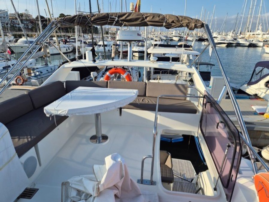 PRESTIGE YACHTS 460 FLY - 9