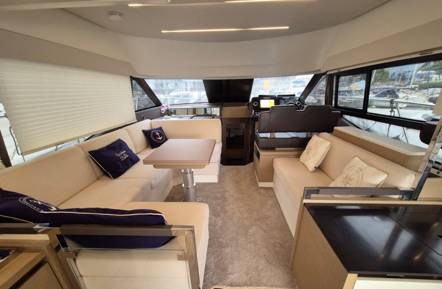 PRESTIGE YACHTS 460 FLY - 14