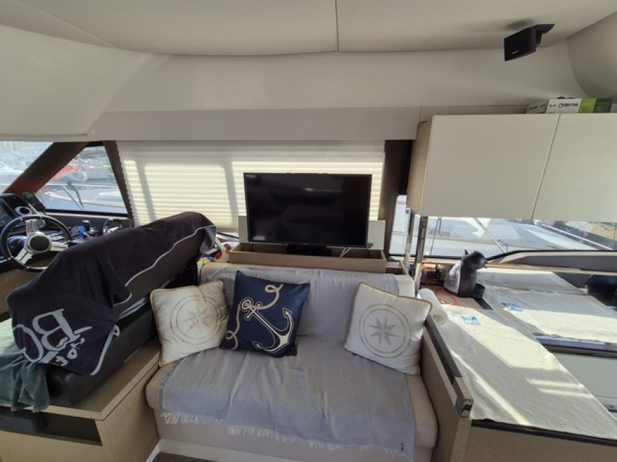 PRESTIGE YACHTS 460 FLY - 18