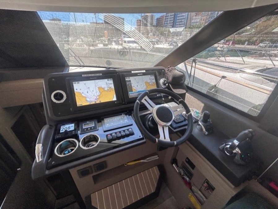 PRESTIGE YACHTS 460 FLY - 19