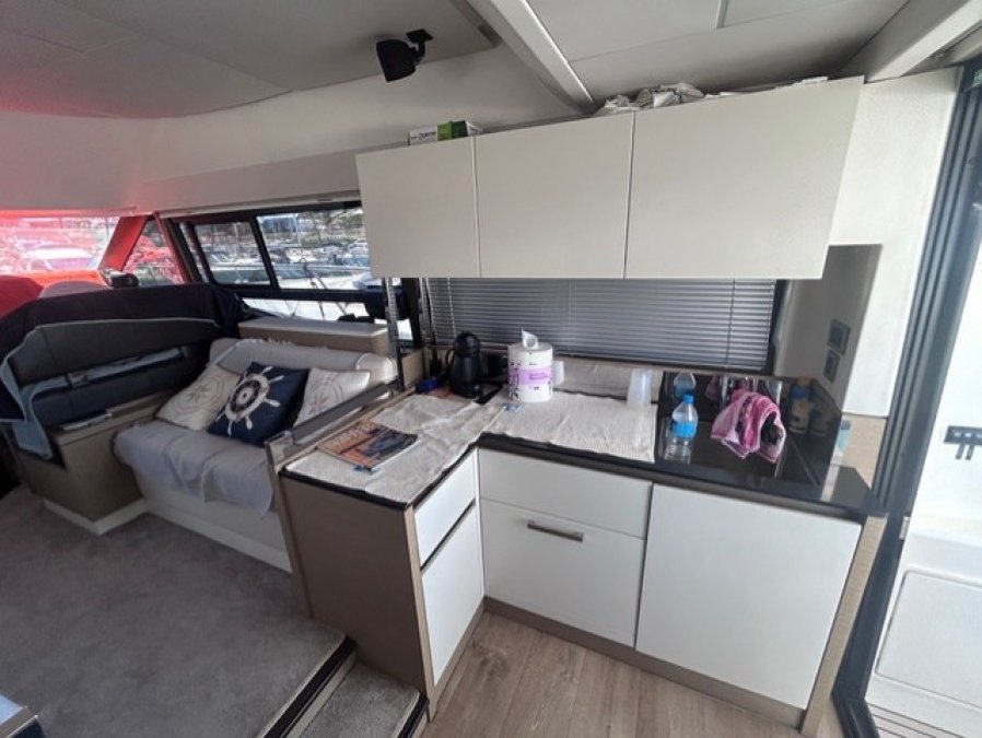 PRESTIGE YACHTS 460 FLY - 20