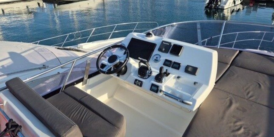 PRESTIGE YACHTS 460 FLY - 8