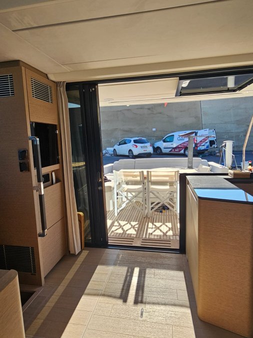 PRESTIGE YACHTS 590 FLY - 2