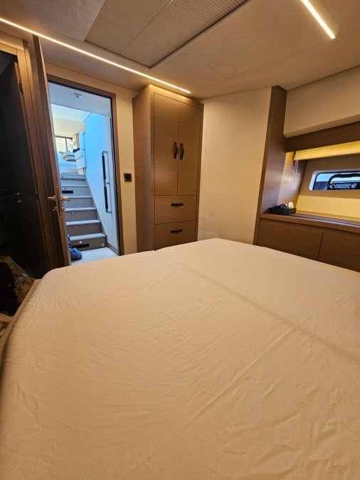 PRESTIGE YACHTS 590 FLY - 6