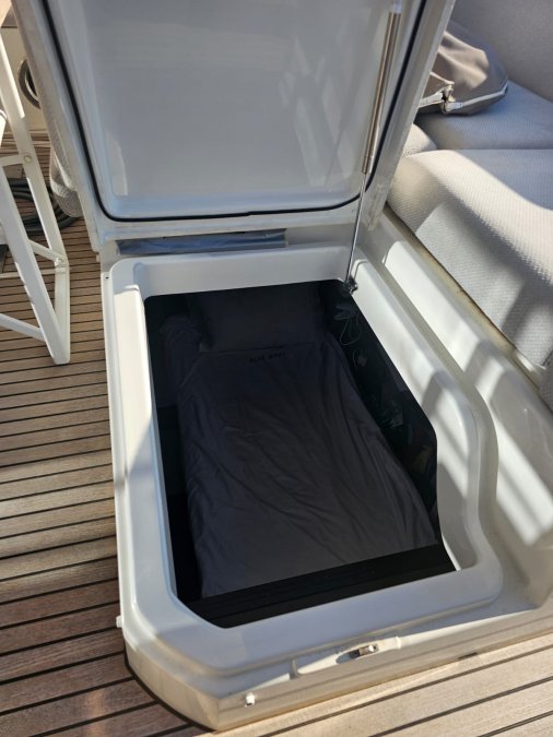 PRESTIGE YACHTS 590 FLY - 17