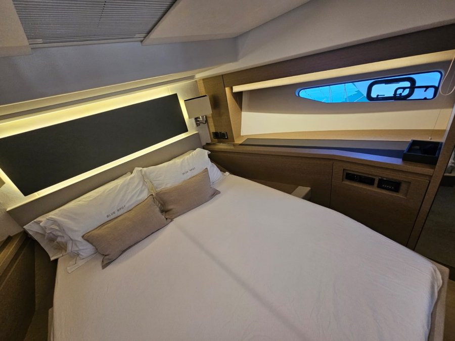 PRESTIGE YACHTS 590 FLY - 19