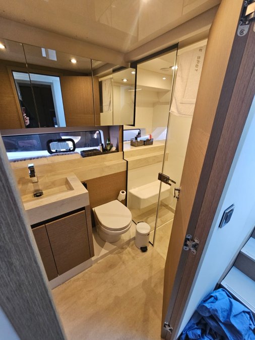 PRESTIGE YACHTS 590 FLY - 37