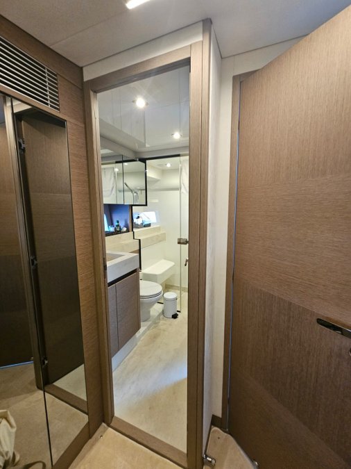 PRESTIGE YACHTS 590 FLY - 41