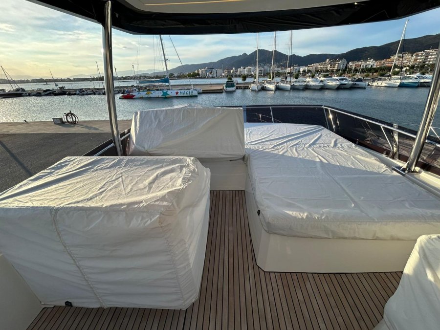 PRESTIGE YACHTS 590 FLY - 47