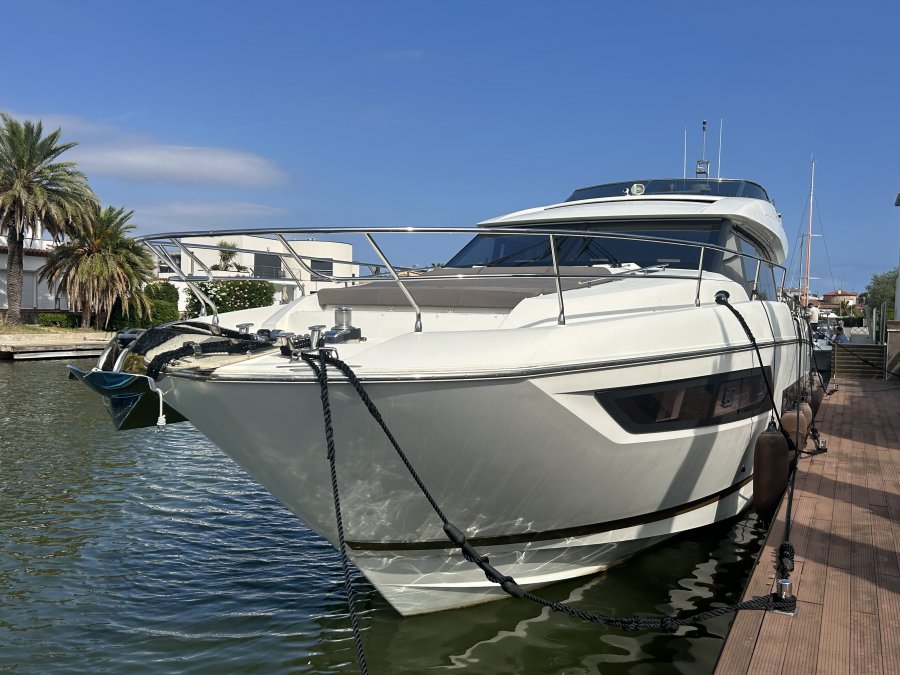 PRESTIGE YACHTS 680 S - 3