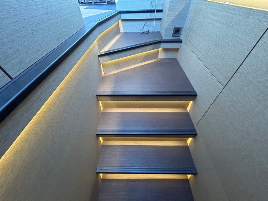 PRESTIGE YACHTS 680 S - 13