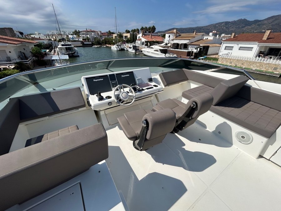 PRESTIGE YACHTS 680 S - 22