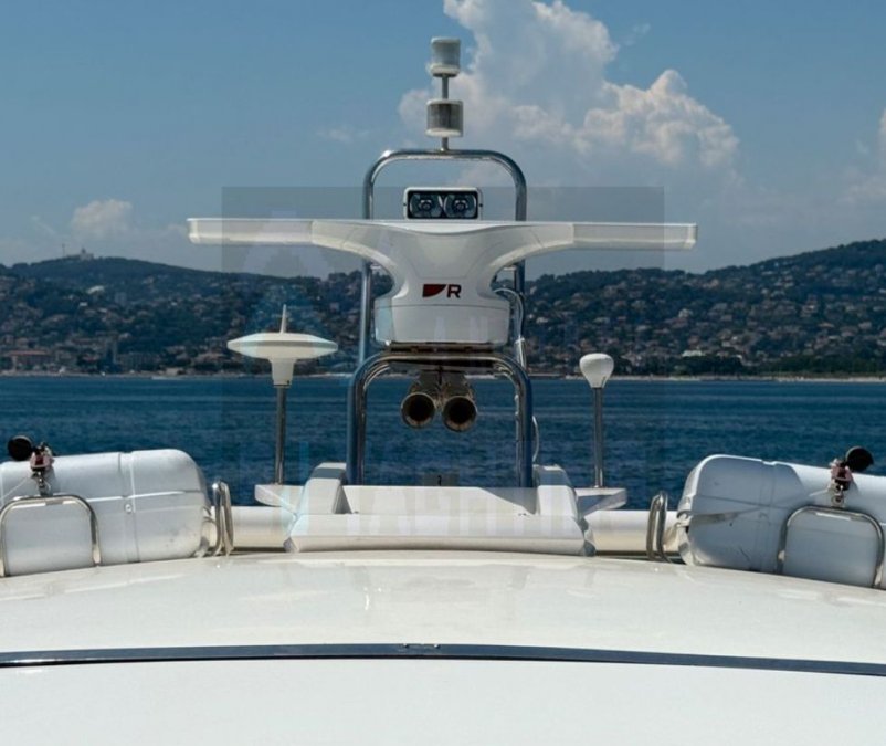 PRINCESS V70 - 16