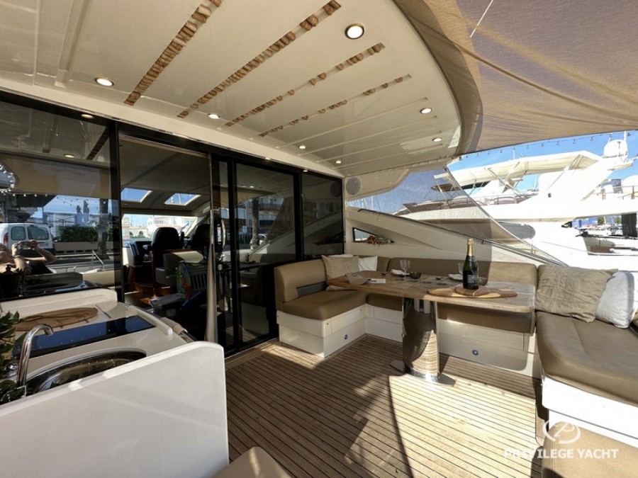 PRINCESS V70 - 6