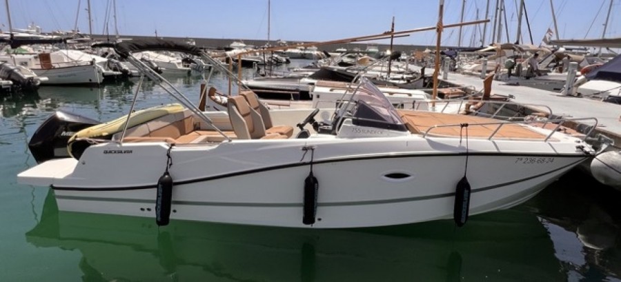 QUICKSILVER 755 SUNDECK - 4