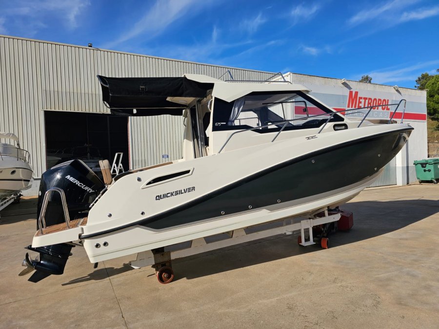 Quicksilver Activ 675 Weekend