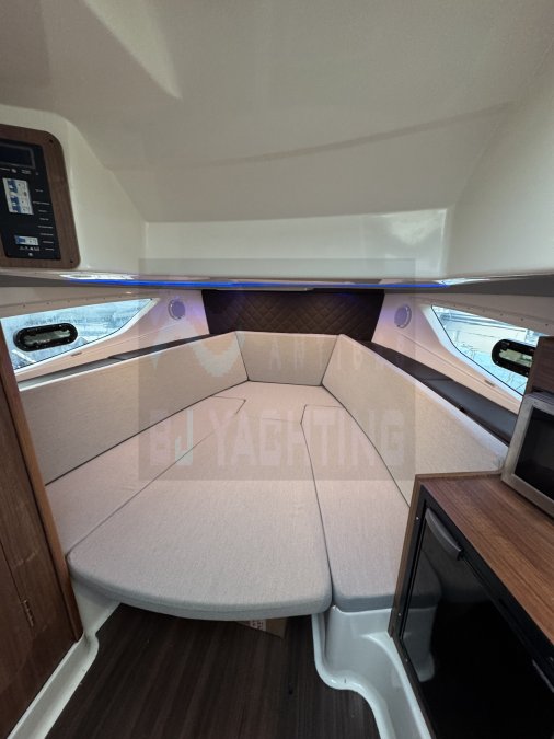 QUICKSILVER ACTIV 875 SUNDECK - 11