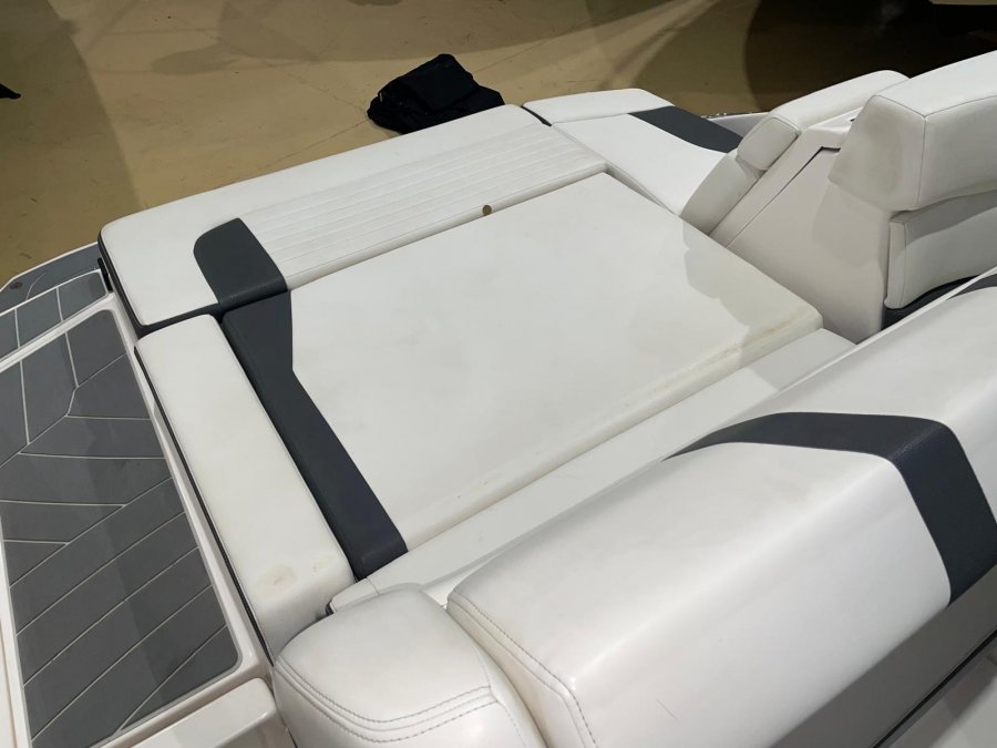 REGAL 24 FASTDECK - 7